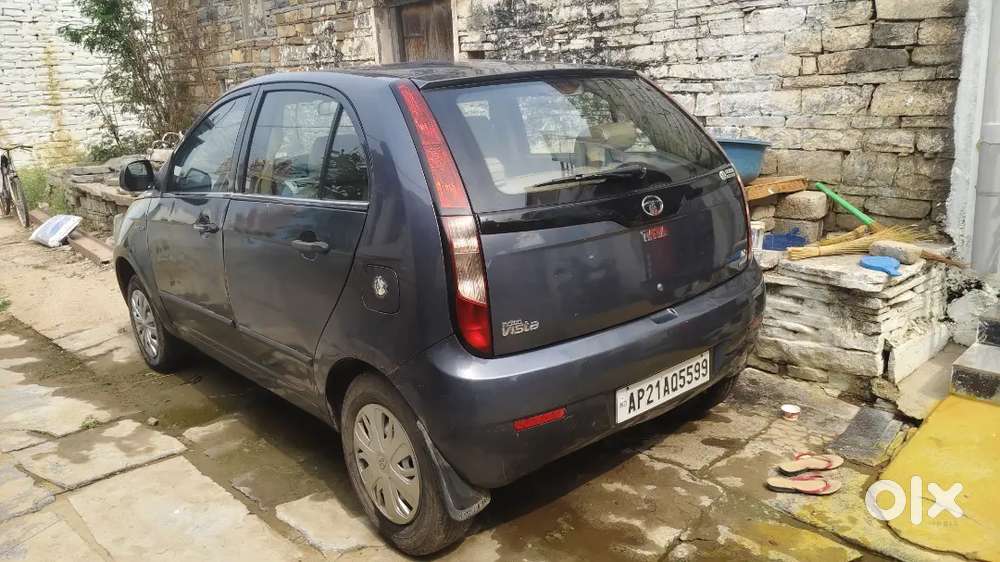 Tata Indica Vista 2013 Diesel 182000 Km Driven