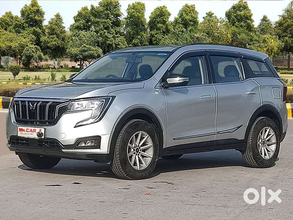 Mahindra Xuv700 2.0 Mx Petrol Mt 5 Str, 2024, Petrol