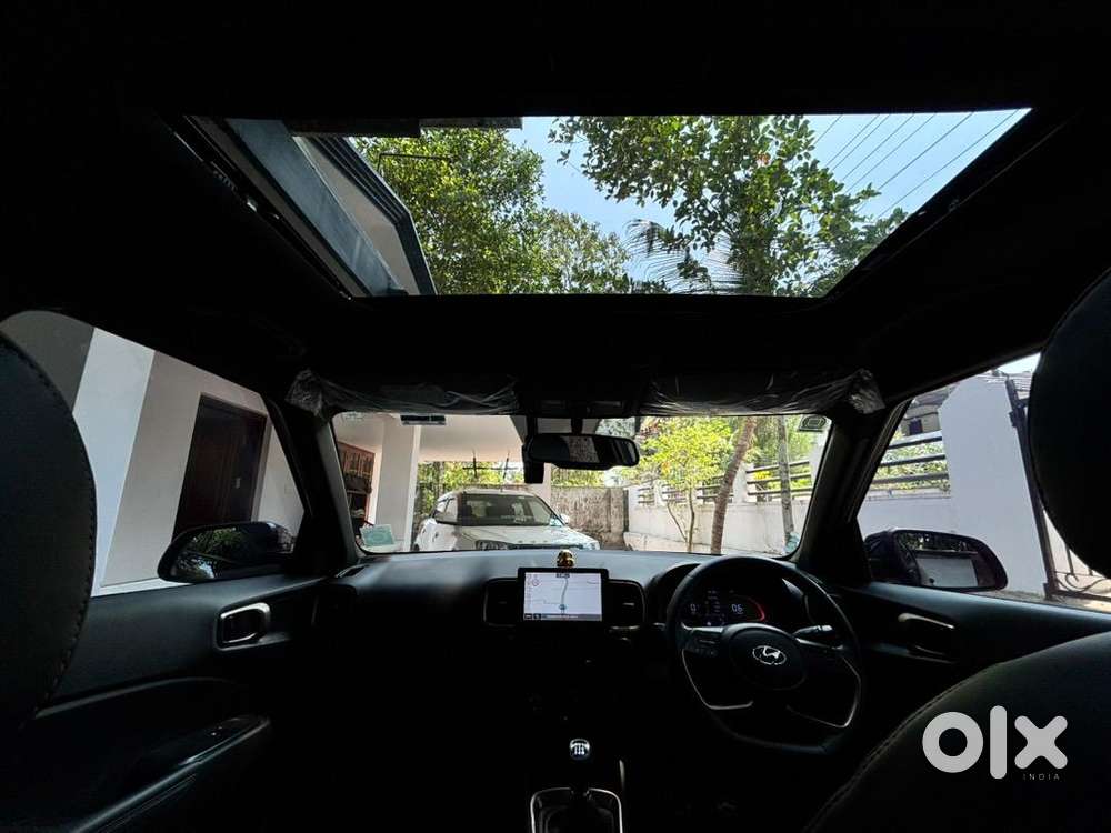 Hyundai Venue Knight Edition 2023 Petrol Well Maintained