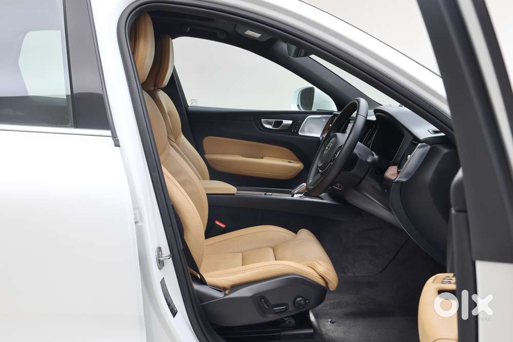 Volvo Xc60 Inscription, 2025, Petrol