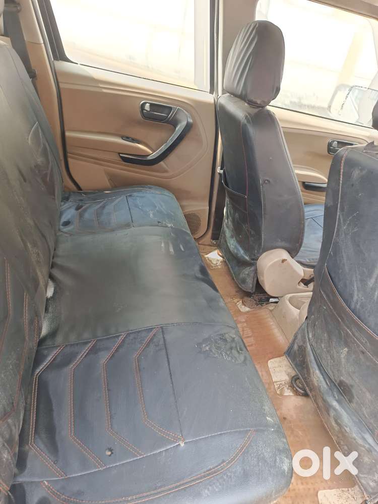 Mahindra Tuv 300 T4, 2017, Diesel