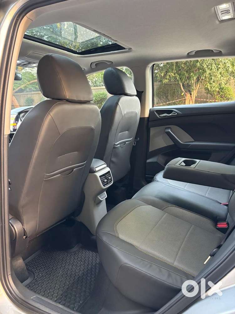 Skoda Kushaq 1.0 Tsi Style At (6 Airbags), 2021, Petrol
