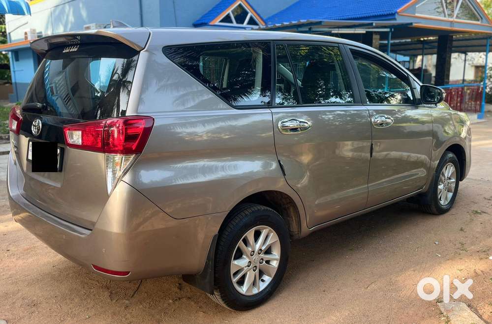 Toyota Innova Crysta