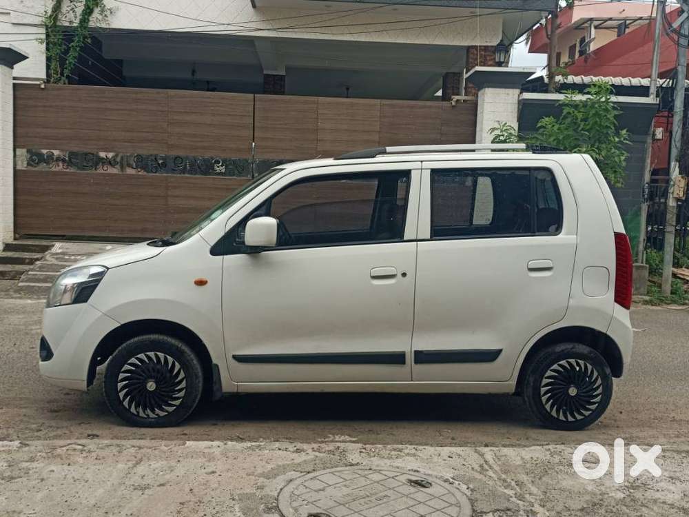 Maruti Suzuki Wagon R Vxi, 2011, Petrol