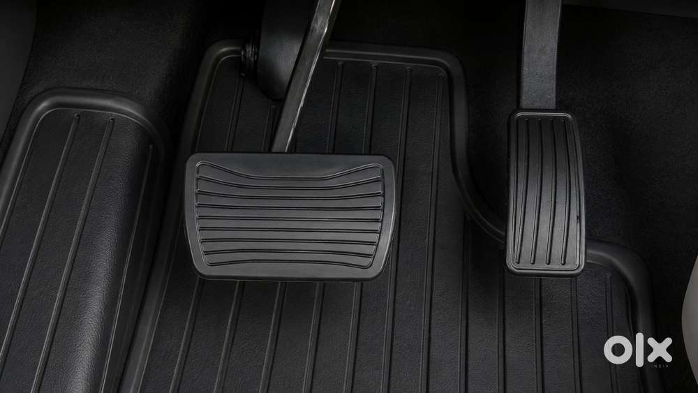 Mahindra Xuv 3xo Ax5 1.5 Diesel Autoshift Plus, 2024, Diesel