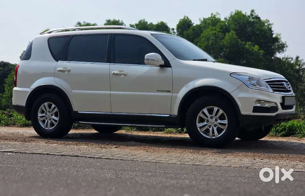 Pristine Ssangyong Rexton Rx7 Awd (automatic) - 2014 - Luxury 7-seater