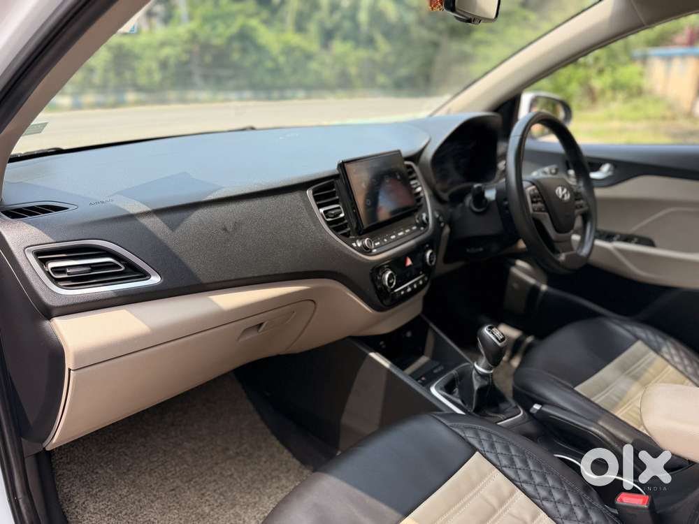 Hyundai Verna 1.5 Sx Petrol Mt, 2023, Petrol