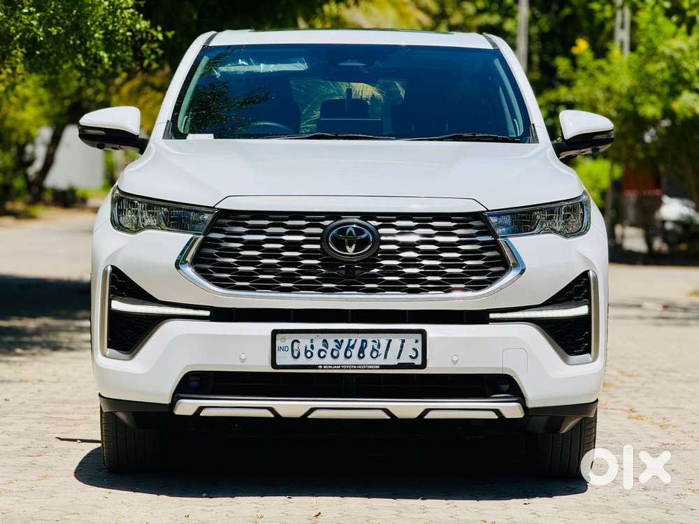 Toyota Innova Hycross 2.0 Zx (o) Hybrid 7 Str, 2026, Petrol