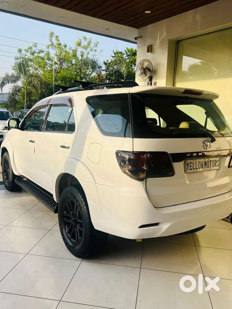 Toyota Fortuner 3.0 4x4 Manual, 2013, Diesel