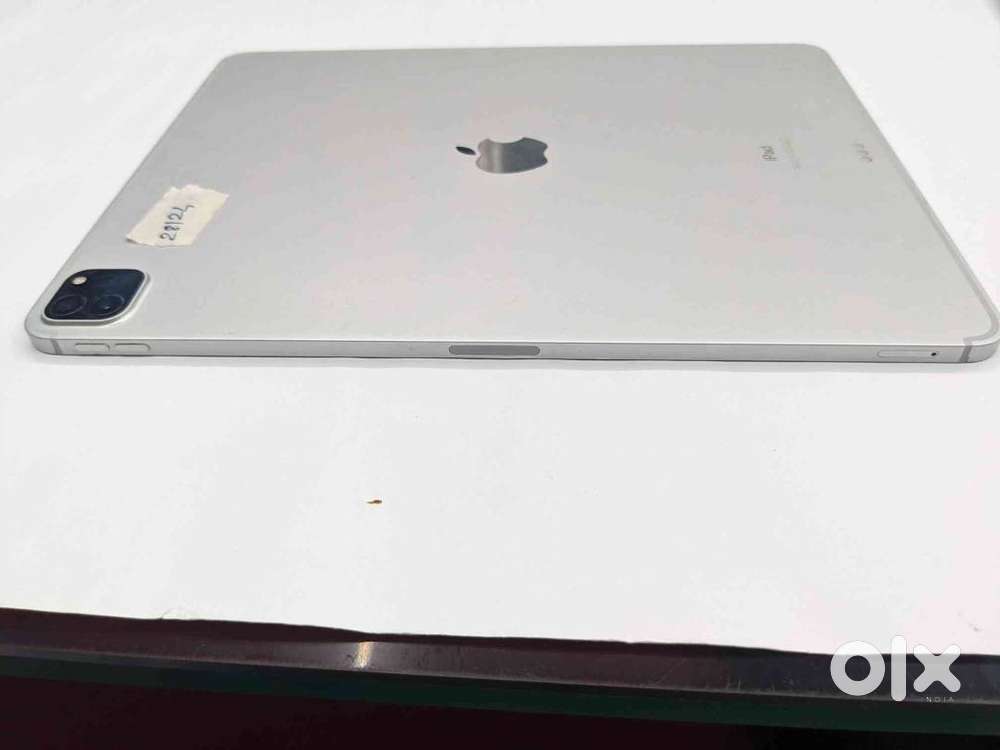 iPad Pro M1 M2 & M3 M4 & M5 12.9 & 11 8th 7th 6th 5th 4th 98