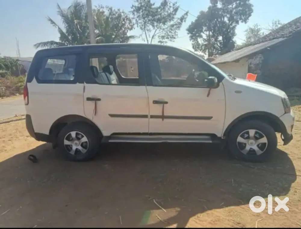 Mahindra Xylo 2013