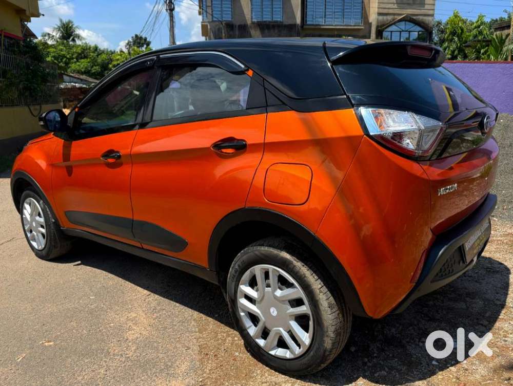 Tata Nexon 1.2 Revotron Xe, 2019, Petrol