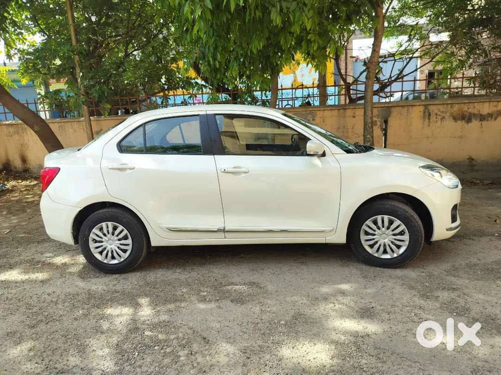 Maruti Suzuki Dzire 2018 Diesel 91237 Km Driven...new Tyre