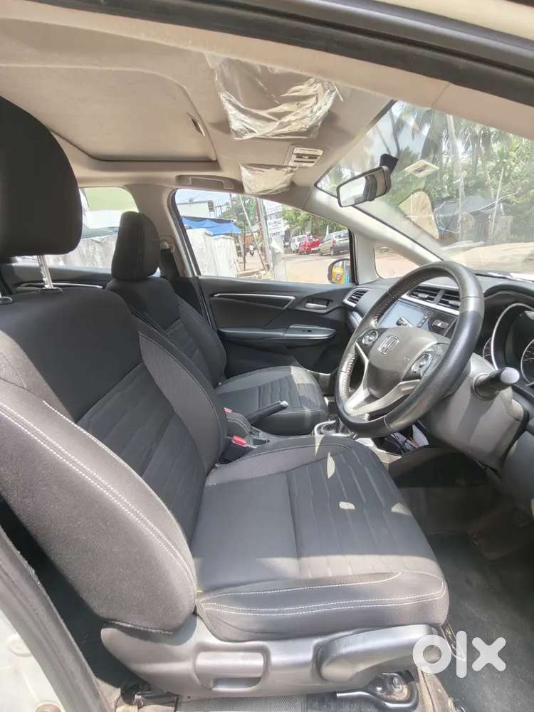 Honda Wrvt Op-end  Wr-v Vx (nov 2022)  Alloy Wheels  Sunroof