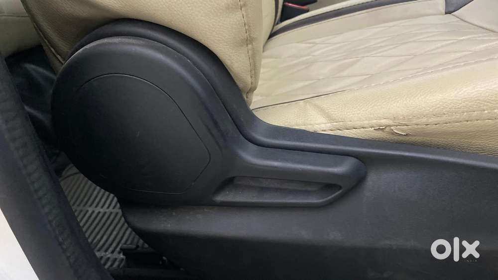 Tata Tiago Xe, 2020, Petrol