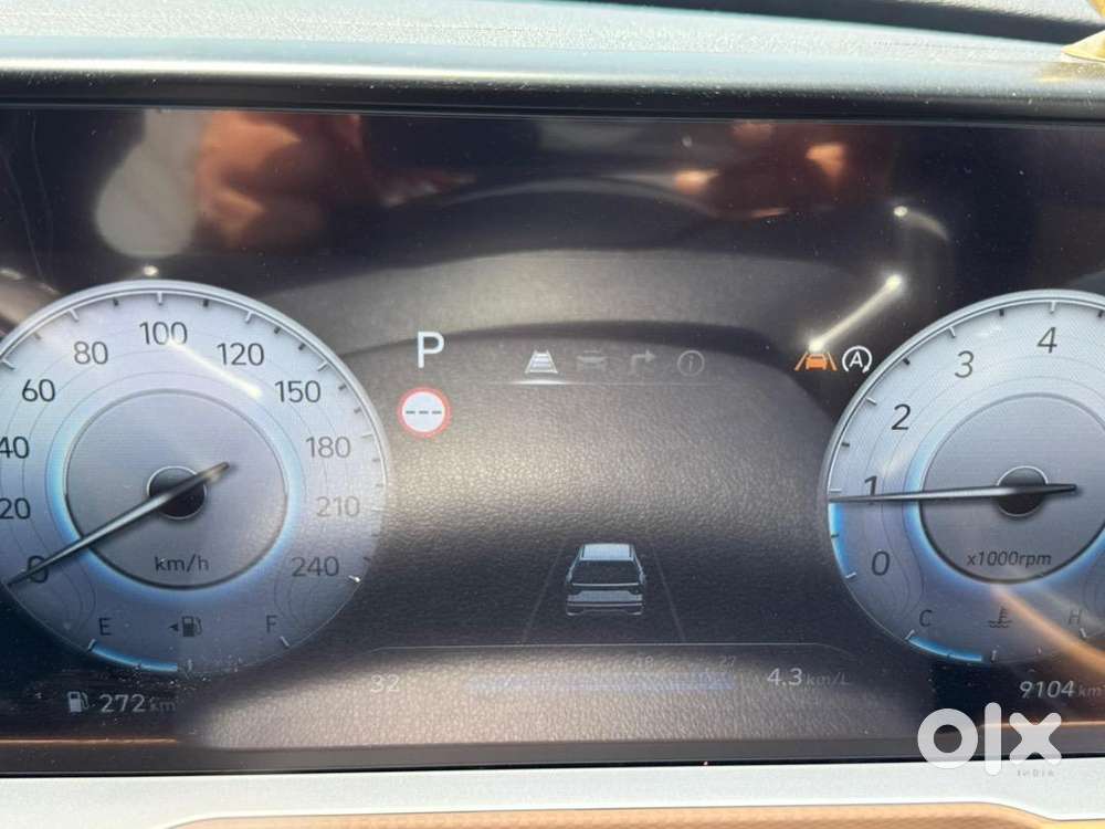 Hyundai Alcazar 2025 Petrol Well Maintained