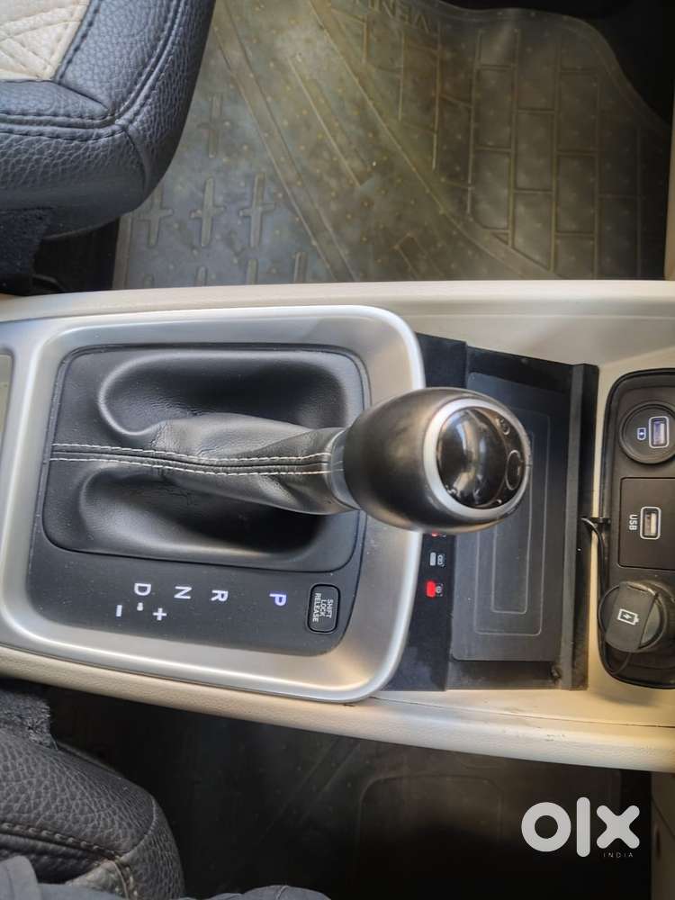Hyundai Venue 1.0 Sx (o) Turbo Dct, 2019, Petrol