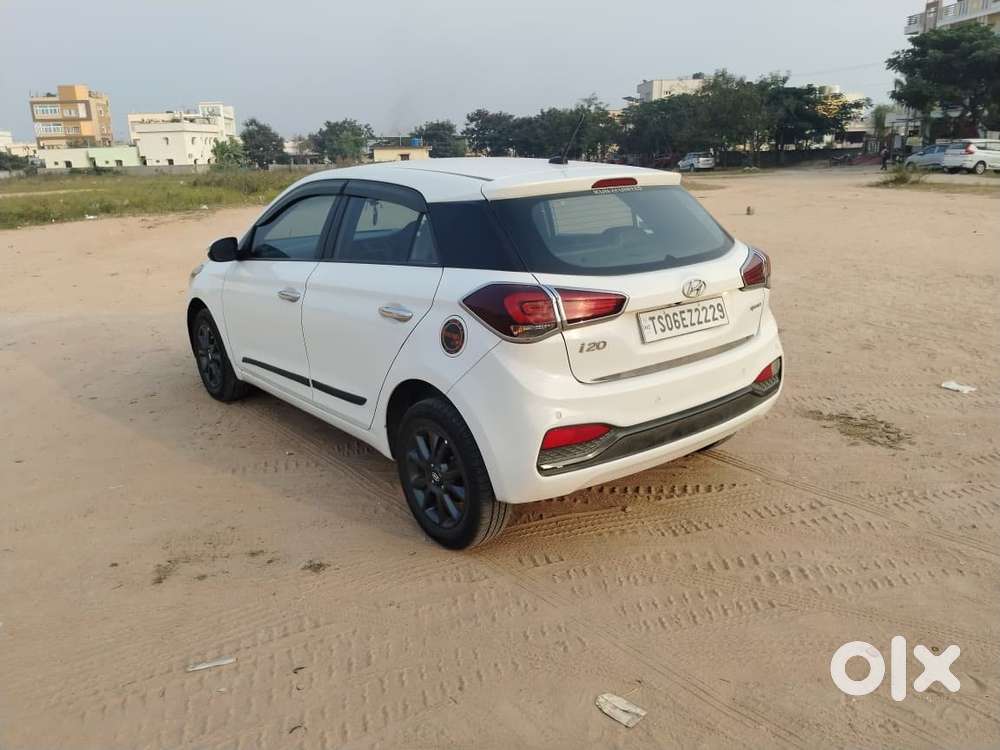 Hyundai I20 Sportz Plus Cvt, 2020, Petrol