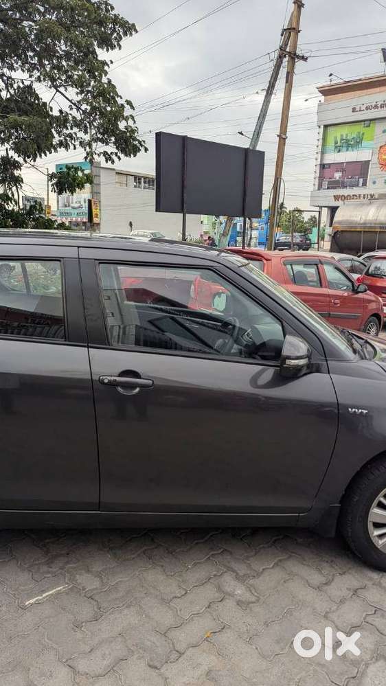 Maruti Suzuki Swift Vvt Zxi, 2016, Petrol
