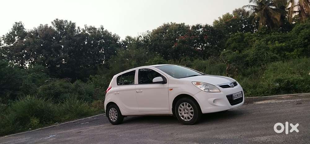 Hyundai I20 Magna, 2010, Petrol