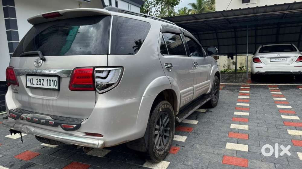 Toyota Fortuner 2012  Automatic Diesel