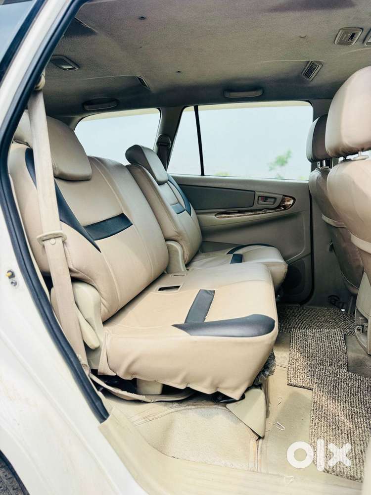 Toyota Innova 2.5 Gx 7 Str Bs-iii, 2014, Diesel