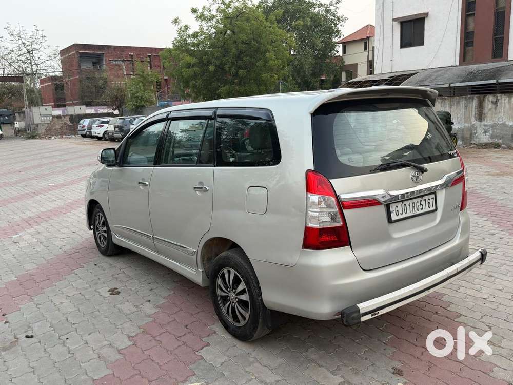 Toyota Innova 2.5 Z Diesel 7 Seater Bs Iv, 2014, Diesel