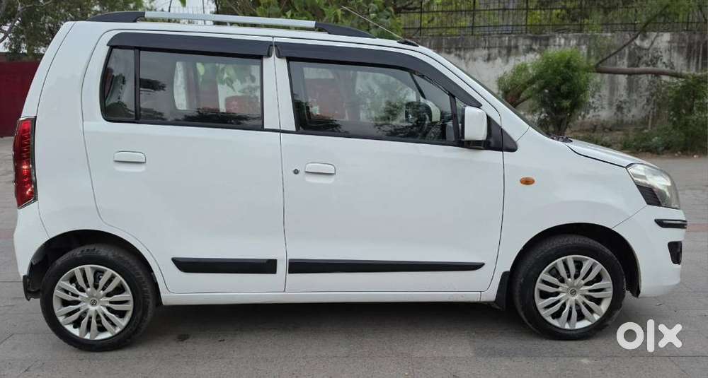 Maruti Suzuki Wagon R 1.0 Vxi Amt, 2015, Petrol