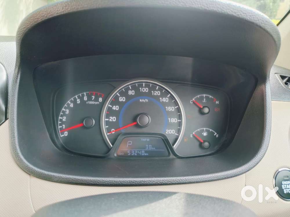 Hyundai Grand I10 2013-2016 At Sportz, 2014, Petrol