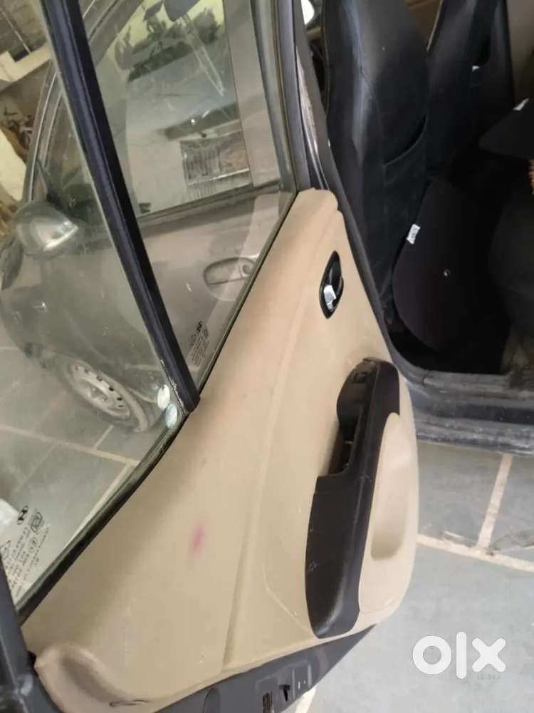 Hyundai I10 Sportz 2012 Best Condition, Tyre Also New Cng M 30 Km P1kg