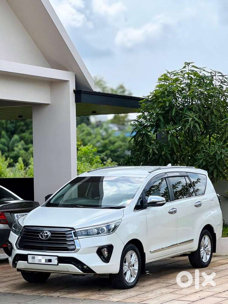 Toyota Innova Crysta 2.5z, 2016, Diesel