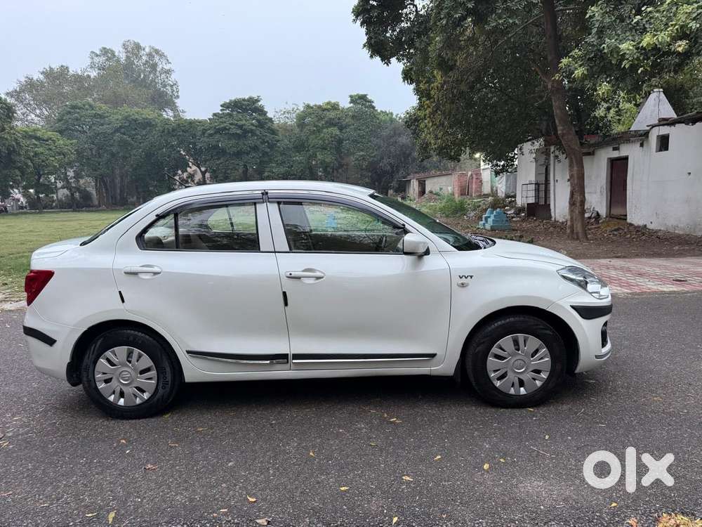 Maruti Suzuki Swift Dzire Lxi Optional-o, 2017, Cng & Hybrids