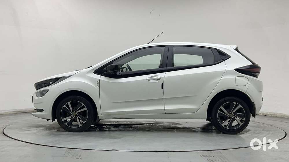 Tata Altroz Xz, 2020, Petrol