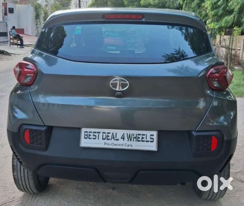 Tata Punch 1.2 Revotron Accomplished Camo Edition, 2022, Petrol