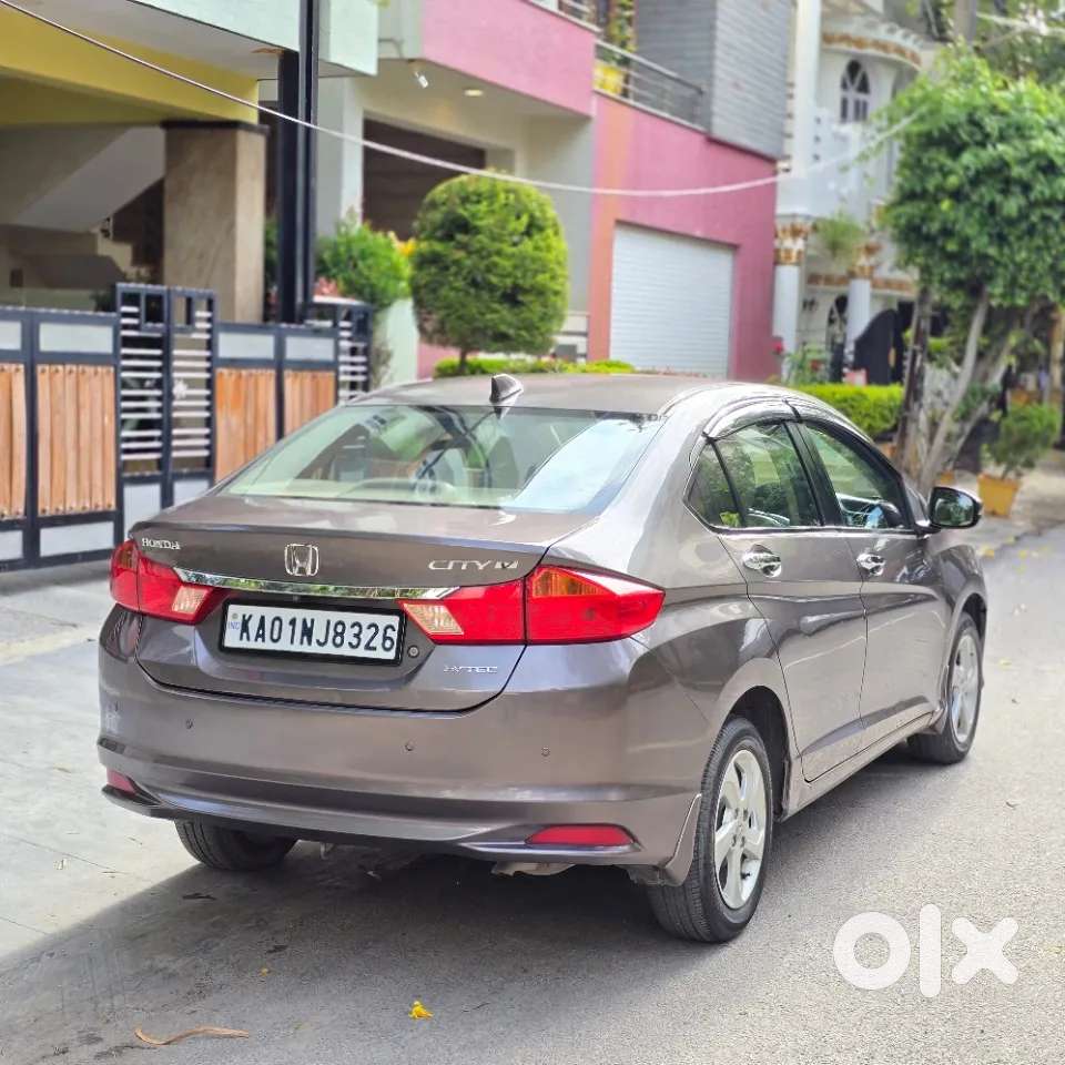 Honda City 1.5 V 4th Gen I-vtec Mt, 2016, Petrol