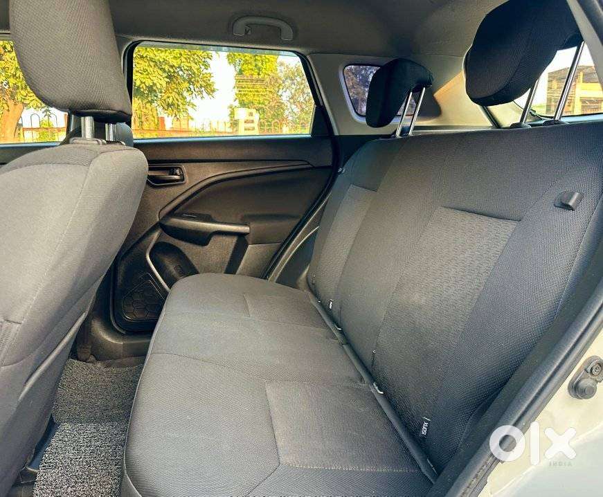 Maruti Suzuki Brezza 1.5 Vxi Smart Hybrid, 2022, Petrol