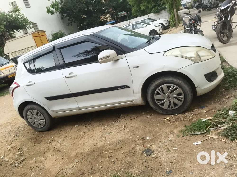 Maruti Suzuki Swift 2011 Diesel 82000 Km Driven