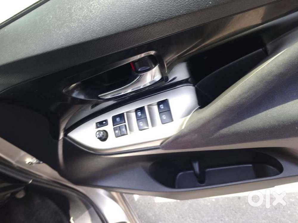 Toyota Innova 2.5 Vx 7 Str, 2019, Diesel