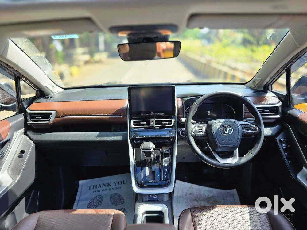 Toyota Innova Hycross 2.0 Zx (o) Hybrid 7 Str, 2024, Petrol