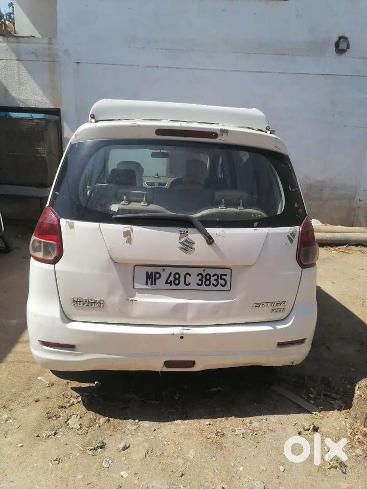 Maruti Suzuki Ertiga 2014 Diesel 96000 Km Driven