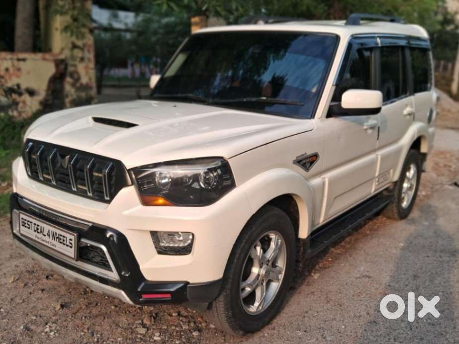 Mahindra Scorpio S10, 2015, Diesel