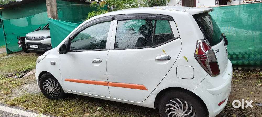 Hyundai I10 Sportz 2013 Petrol Manual