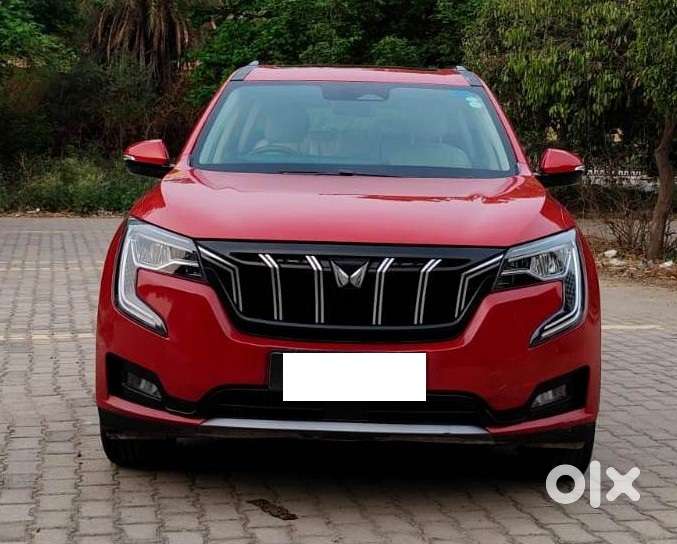 Mahindra Xuv700 2.0 Ax 7 Petrol At Str, 2022, Petrol