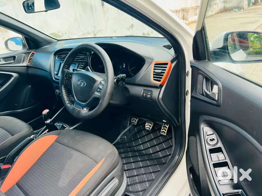 Hyundai I20 Active 2015 Petrol Well Maintained