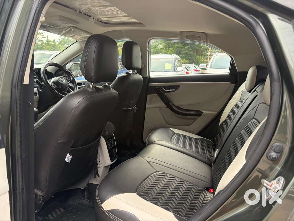 Tata Nexon Xz Plus (hs), 2023, Petrol