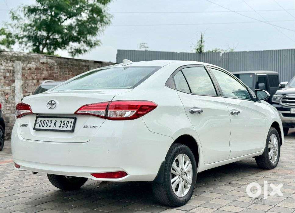 Toyota Yaris Vx Cvt, 2019, Petrol