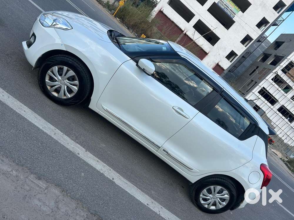 Maruti Suzuki Swift Vxi + Manual, 2018, Cng & Hybrids