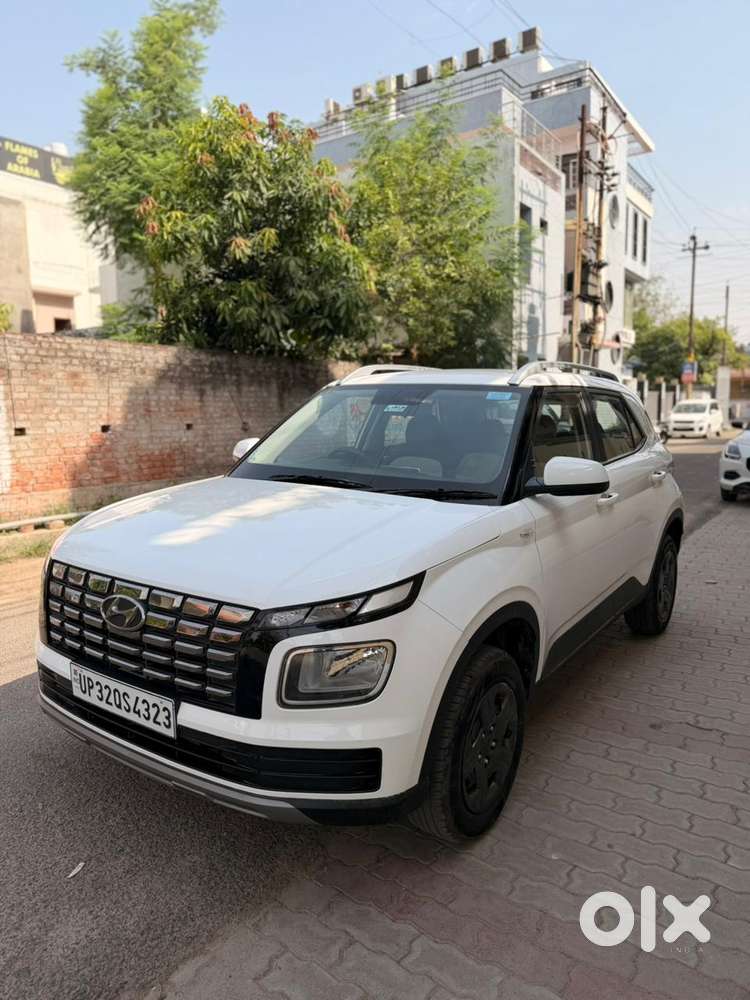 Hyundai Venue S 1.2 Petrol, 2025, Petrol