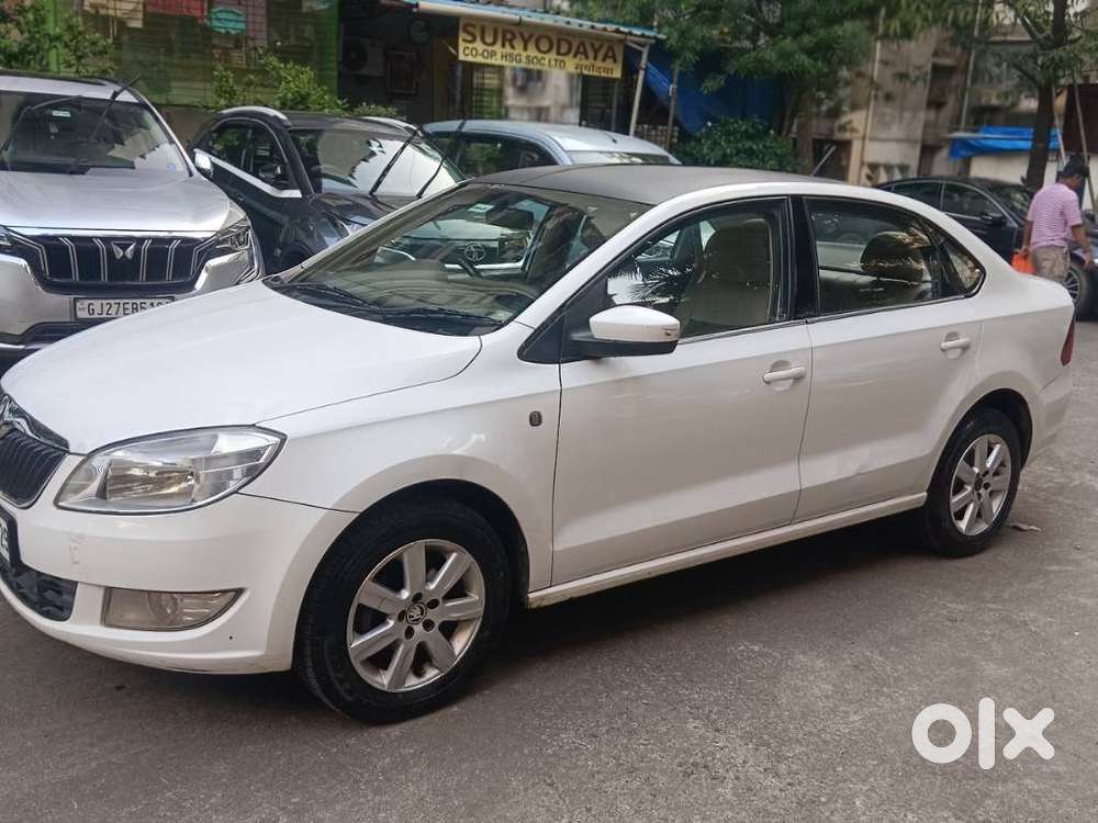 Skoda Rapid 1.6 Mpi At Style Black Package, 2014, Petrol