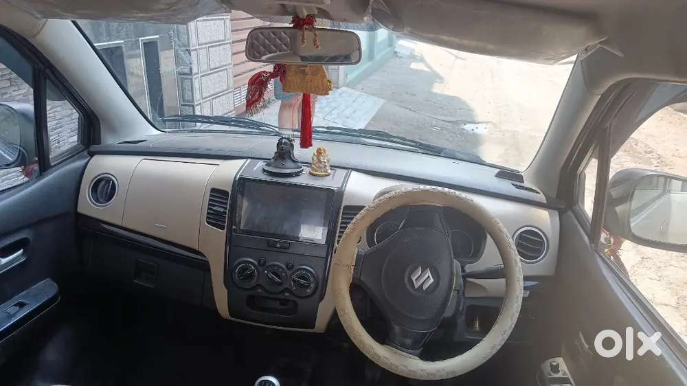 Maruti Suzuki Wagon R Top Model 2017 Petrol Well Maintained
